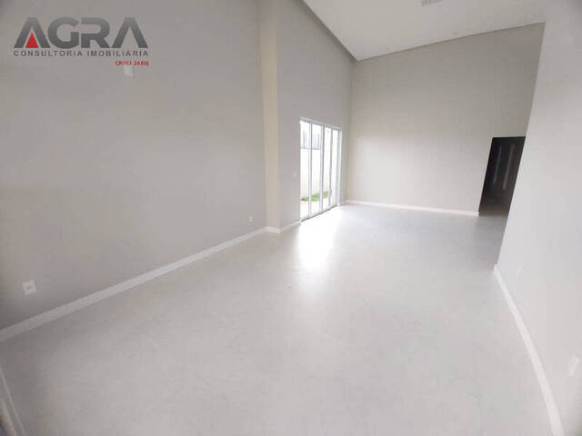 Casa em condomínio para Venda em Vitória da Conquista - 2