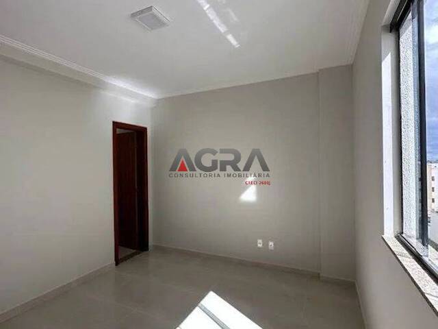 Apartamento para Venda em Vitória da Conquista - 4