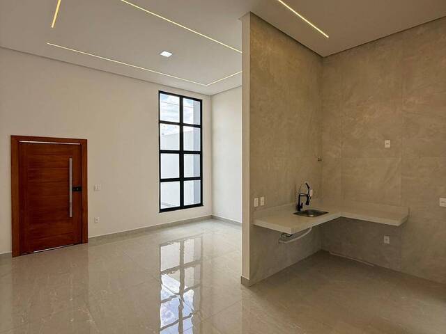 Casa para Venda em Vitória da Conquista - 4