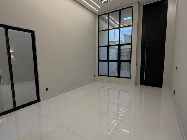 Casa para Venda em Vitória da Conquista - 4