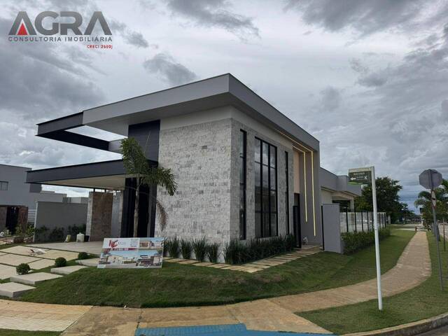 #242 - Casa em condomínio para Venda em Vitória da Conquista - BA