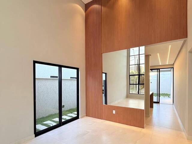 #243 - Casa em condomínio para Venda em Vitória da Conquista - BA