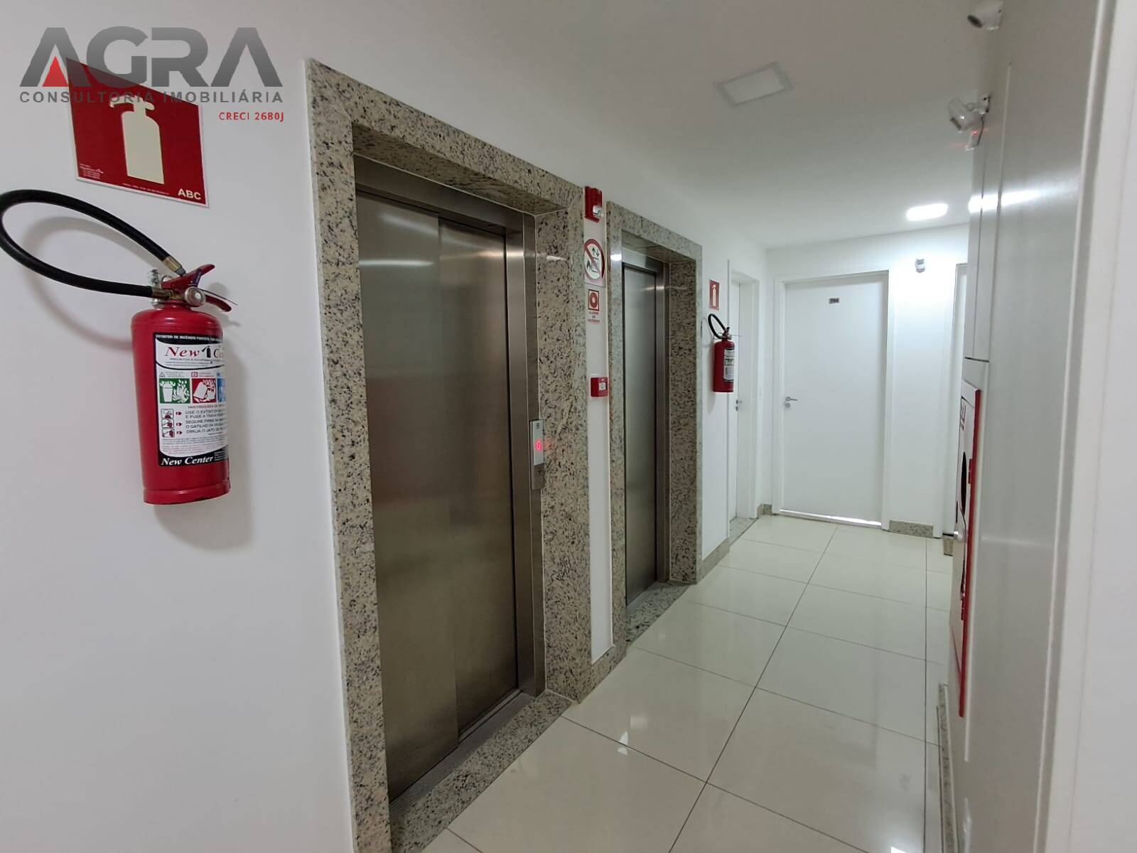 Apartamento à venda com 3 quartos, 90m² - Foto 5